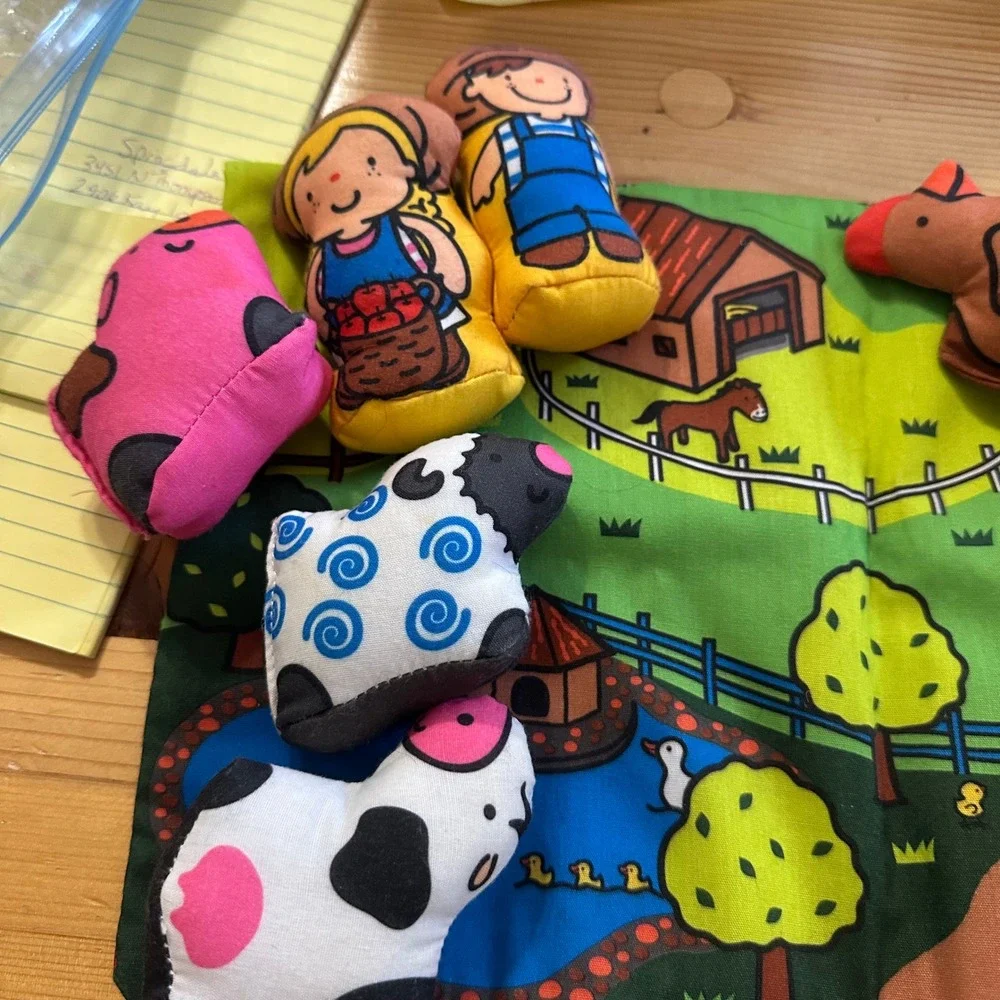 Melissa & Doug K's Kids Fun on the Farm Soft Play Mat and 9 Plush Figures Set